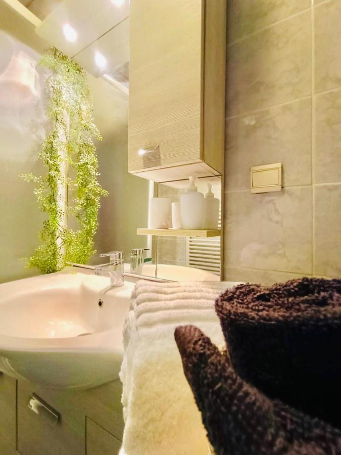 Le Savana Lodge Chanas Dış mekan fotoğraf